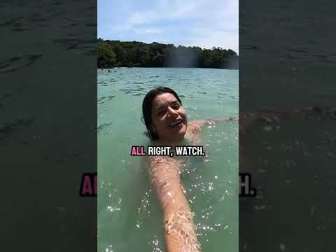 Swimming with Costa Rica girls in Manuel Antonio!