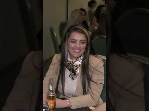 Too MANY Beautiful Ladies In Costa Rica #shorts